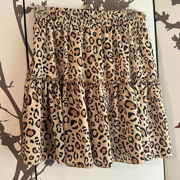 Stretchy waist Cheetah Skirt - Picture 1 of 4